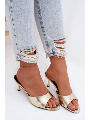 Златни сандали на ток Melissea