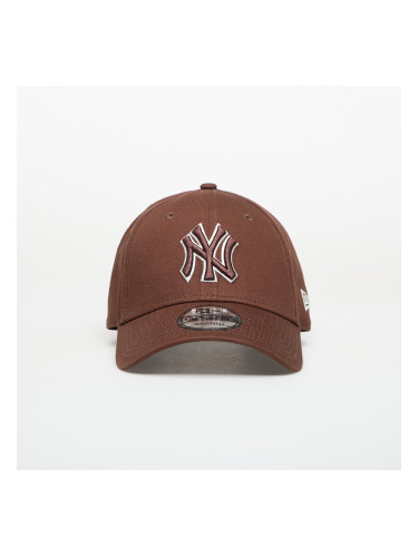Шапка New Era 9FORTY MLB Team Outline New York Yankees Brown Universal