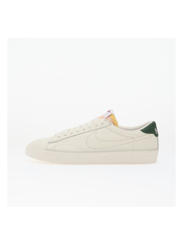 Сникърси Nike Tennis Classic Ac Sail/ Sail-Fir-Team Orange EUR 44