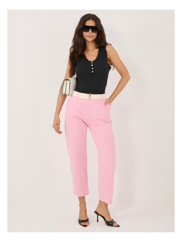 Светлорозови панталони с капси