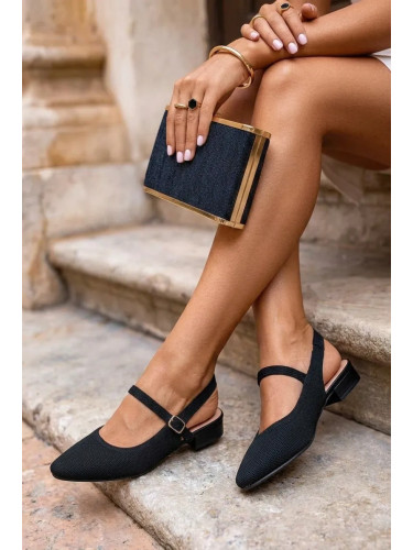 Дамски сандали с каишка