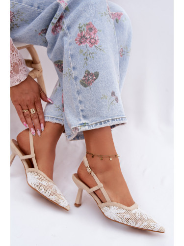 Бежови сандали Boto с цветя Kelmira