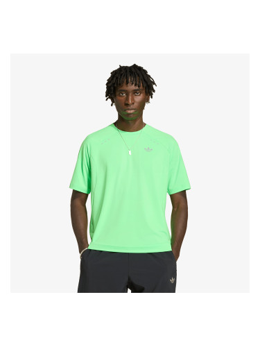 Тениска adidas Tech Trefoil Essentials Polyester T-Shirt Screaming Green M