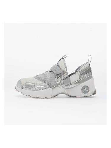 Сникърси Jordan Trunner Lx Wolf Grey/ Summit White-Reflective Slvr EUR 42