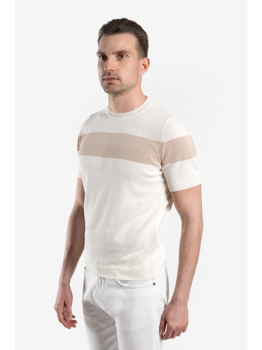 Фино плетена тениска в неутрални тонове