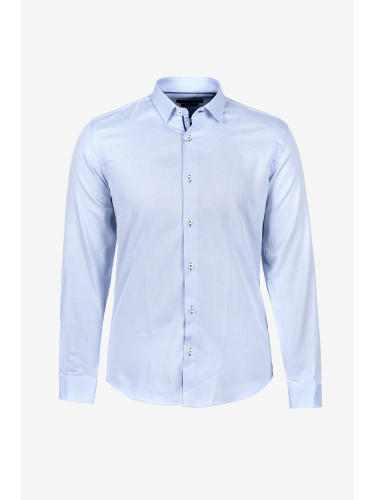 Класическа мъжка риза в светлосин цвят