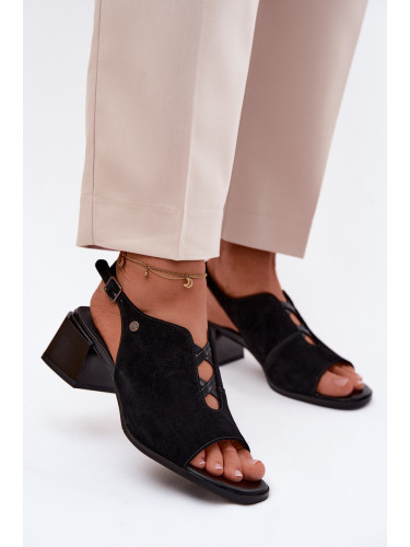 Дамски велурени сандали Maciejka с ток