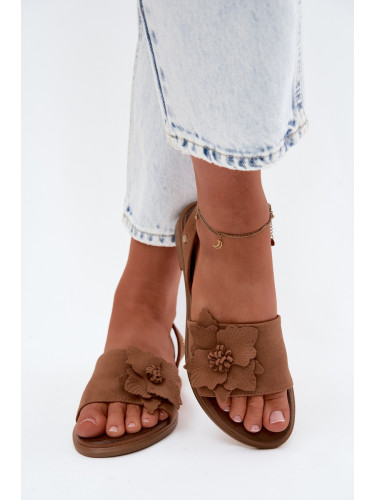 Кожени велурени сандали с декорация