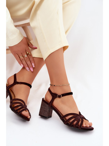 Кадифени дамски сандали на блоков ток