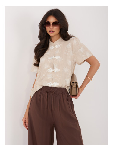 Бежова дамска блуза с копчета