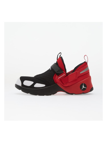 Сникърси Jordan Trunner Lx Black/ Sail-University Red EUR 35.5