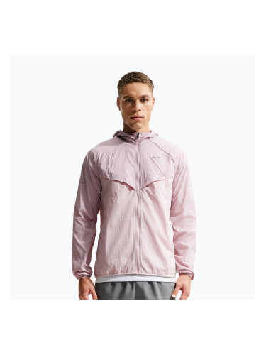 Мъжко яке за бягане Nike Stride Repel UV particle rose/silt red