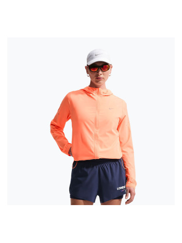 Дамско яке за бягане Nike Swift Repel Packable orange pulse