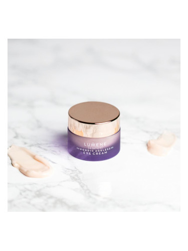 Регенериращ околоочен крем против бръчки Lumene NORDIC AGELESS Ajaton