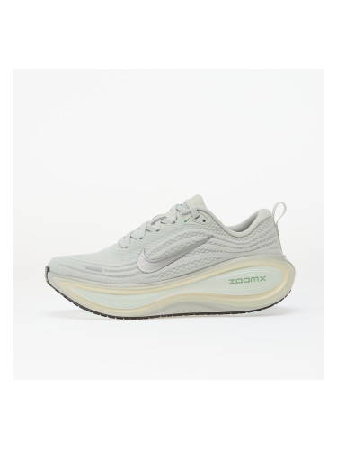 Сникърси Nike Vomero Plus Light Silver/ Metallic Silver EUR 37.5