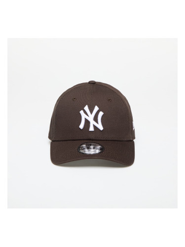 Шапка New Era New York Yankees League Essential 9FORTY Adjustable Cap Dark Brown Universal