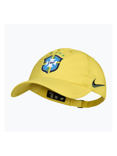 Детска шапка с козирка Nike Club Brazil Poly canary