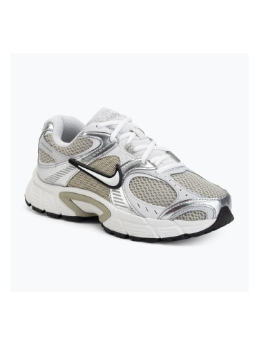 Дамски обувки Nike V5 RNR spruce fog/metallic silver/summit white