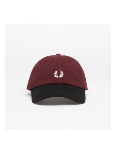 Шапка Fred Perry Blocked Pique Classic Cap Oxblood Universal