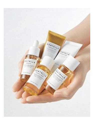 Skin1004 Madagascar Centella Travel Kit Козметичен комплект