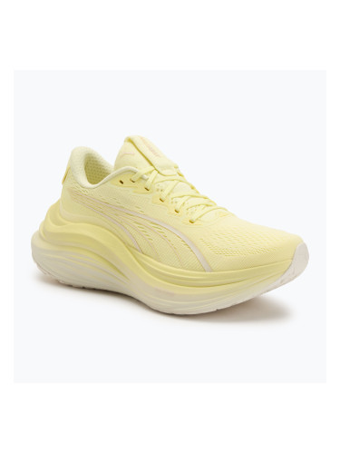 Дамски обувки за бягане PUMA MagMax Nitro gold moon
