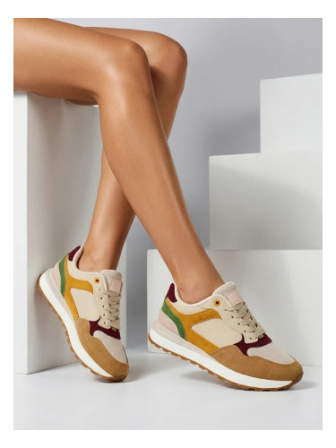 Дамски спортни маратонки с повдигната подметка Kalven KHAKI