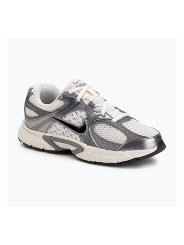 Обувки Nike V5 RNR phantom/pencil point/black