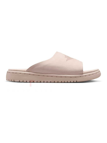 ДАМСКИ ЧЕХЛИ NIKE AO9919-200 JORDAN MODERO 1 БЕЖОВИ