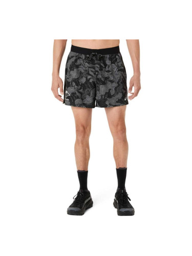 МЪЖКИ КЪСИ ПАНТАЛОНИ ASICS 2011D526-001 FUJITRAIL ALL OVER PRINT 5IN SHORT ЧЕРНИ