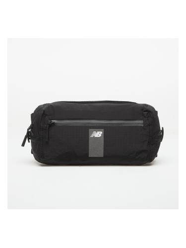 Чантичка за кръста New Balance n Sling Belt Black Universal