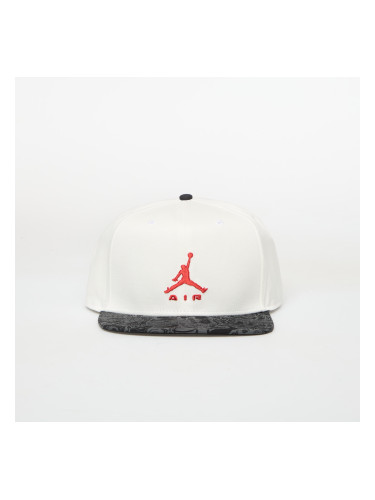 Шапка Jordan Pro Structured Cap Sail/ Black/ University Red L/XL