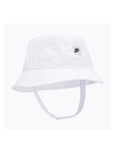 Детска шапка с периферия Nike Core Bucket white