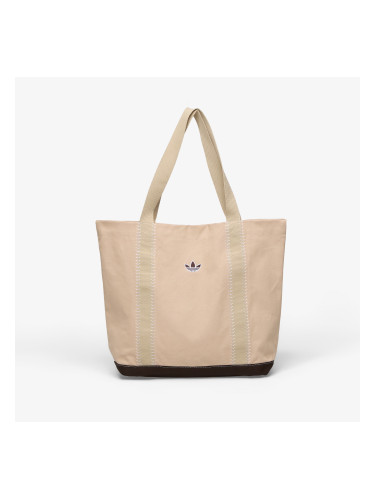 Чанта adidas Tote Bag 30L Khaki Three Universal