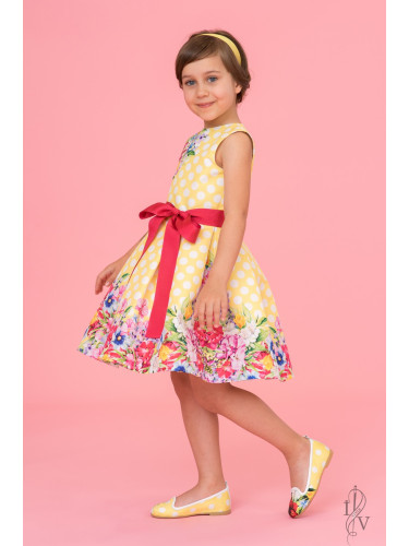 Детска жълта рокля на точки с колан