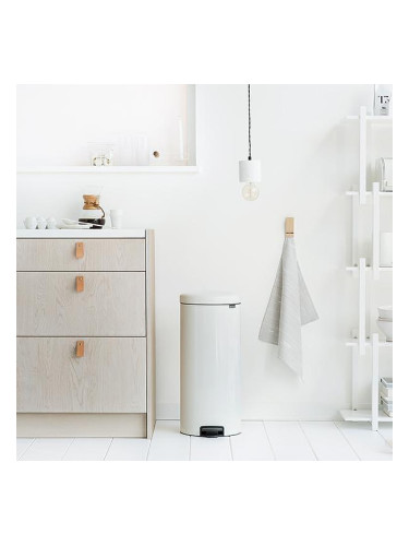 Кош за смет с педал Brabantia NewIcon 30L, Whiite, метална кофа