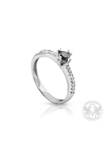 Годежен пръстен с черен диамант и брилянти от бяло злато YP7783