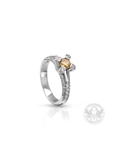 Годежен пръстен с Fancy Yellow Диамант - 0.44ct и странични брилянти - 0.30 ct.BR4171