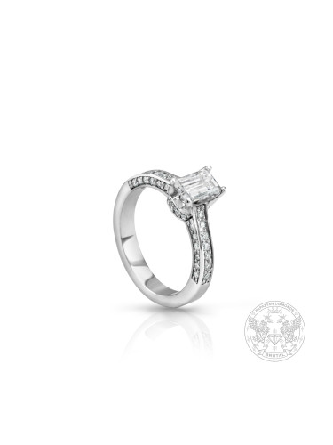Годежен пръстен с диамант 0.85ct. и странични брилянти от бяло злато BR7831CGL