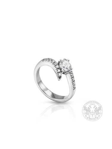 Годежен пръстен "Преплитане" с централен GIA диамант 0.42ct. и странични брилянти 0.15ct.