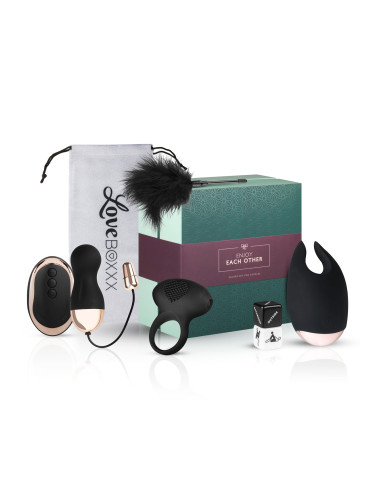 КОМПЛЕКТ LoveBoxxx Deluxe Romantic Couples Box Комплект унисекс  