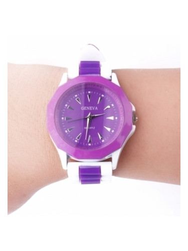 Лилав спортен часовник