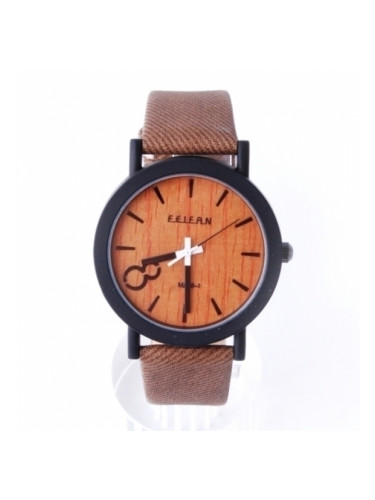 Дамски часовник с кафява каишка, имитираща дърво