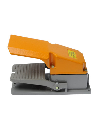 Крачен превключвател, SPDT - NO+NC, 250VAC, 10А, SFMP-1, VEMARK