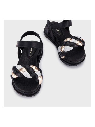 Детски сандали с плетеница за момиче в черен цвят Mayoral