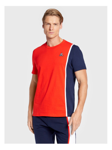 Le Coq Sportif Тишърт 2220655 Червен Regular Fit