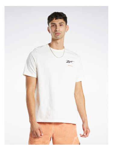 Reebok Тишърт Reebok Basketball Court Top T-Shirt HN5804 Бял Relaxed Fit