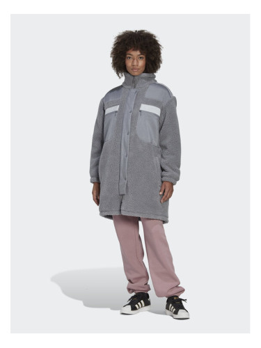 adidas Преходно яке Sherpa HK5256 Сив Relaxed Fit