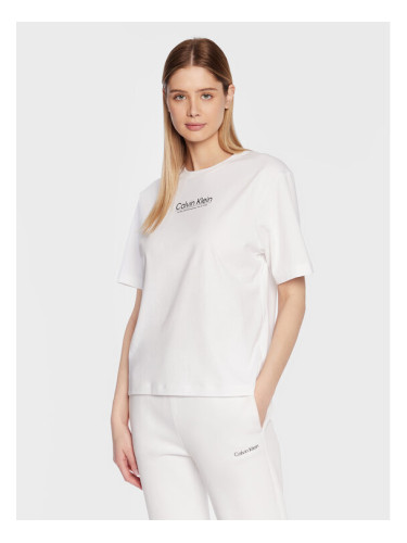 Calvin Klein Тишърт Coordinates Logo Graphic K20K204996 Бял Relaxed Fit