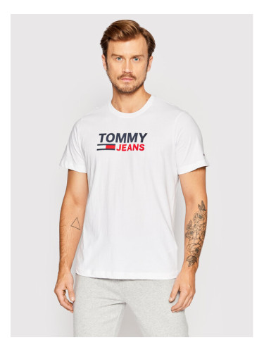 Tommy Jeans Тишърт Corp Logo DM0DM15379 Бял Regular Fit