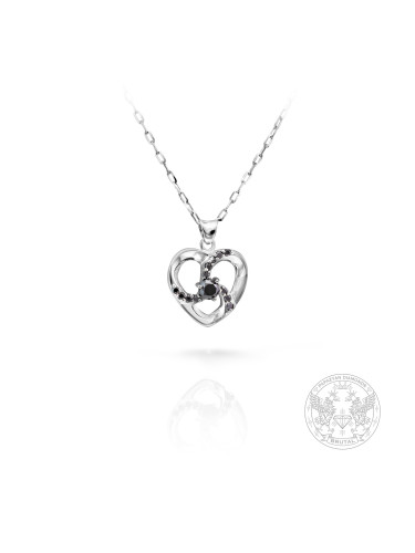 Дамски медальон под формата на сърце в бяло злато с черни диаманти
